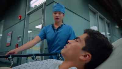 Walter, I'm doing your surgery. - Doogie Kamealoha, M.D.