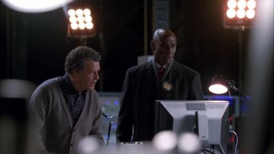 Walter, what's happening to him? - Fringe