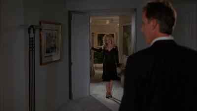 - Want to come in?
- Before I do... - Straight Talk