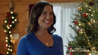 - Want me to install this thermostat?
- Yes, please. - Northern Lights of Christmas