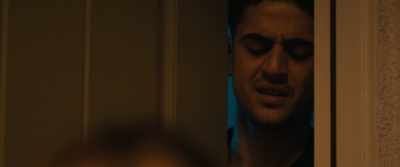 - Want me to just bring it inside?
- No, no, just… - Emily the Criminal
