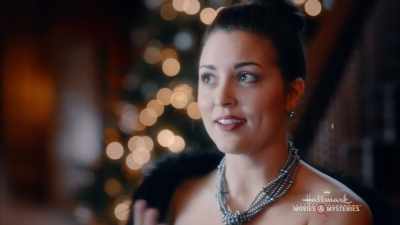 Wanting only to be reunited
with her lost love. - The Perfect Christmas Present