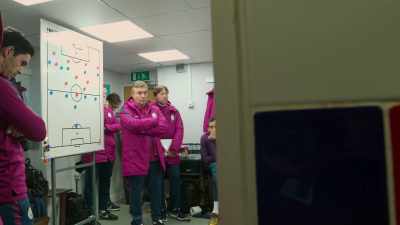 Warm-up, guys, is to be ready
for absolutely everything, everything, - All or Nothing: Manchester City