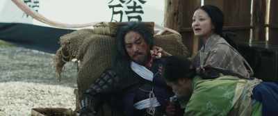 Warm up the intestines and slowly
put them back - Sekigahara