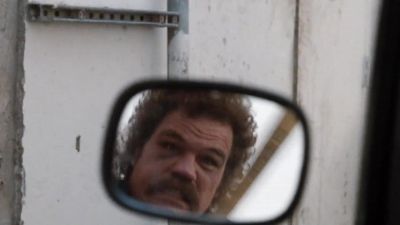 Warning Assholes are closer than they appear - Ace Ventura: Pet Detective