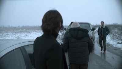 WARREN: You've got
everything you need. - Absentia