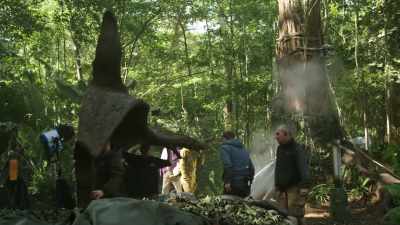 Was to create an environment
that looks temporary and sort of ad hoc, - The Skywalker Legacy