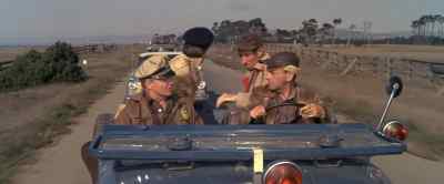 - Was that Matt Ferguson?
- Yeah, looked like his car. - The Russians Are Coming the Russians Are Coming