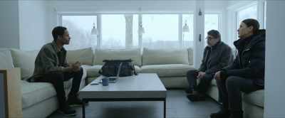 -Was she meeting you?
-Me? No. - Three Pines
