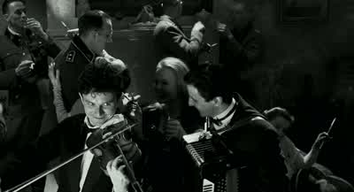 Was passiert denn in einem Leben Prost! - Schindler's List
