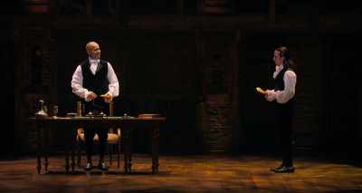 -[Washington chuckles]
-[audience laughing] - Hamilton