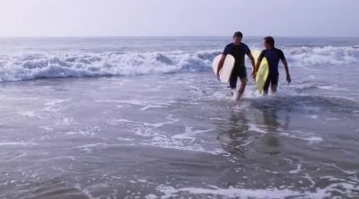 -WASN'T IT GREAT TO SEE
EVERYBODY - Baywatch