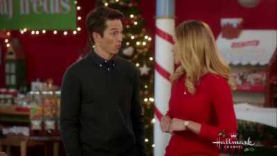Watch a master at work. - Sharing Christmas