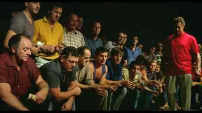 Watch your feet now. - Wake in Fright
