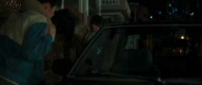 Watch his head. - Hunt