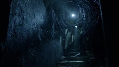 Watch your head. - The 100