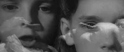 Watch her. - The Innocents