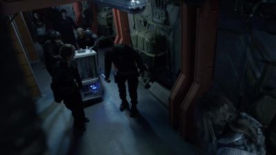- Watch it, Miller.
- Wait. Wait. Wait. - The 100