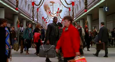Watch it, watch it, watch it. - Home Alone 2: Lost in New York