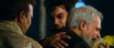 Watch your mother's tears? - Shaadi Mein Zaroor Aana