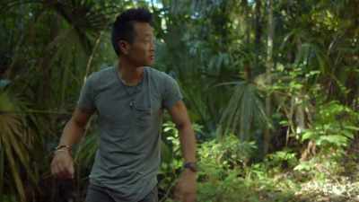 Watch out, guys, we're about to pull
and this thing could snap back. - Lost Treasures of the Maya