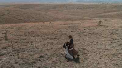 Watch out.
Wait a minute and l'll get a blanket. - A Star Is Born
