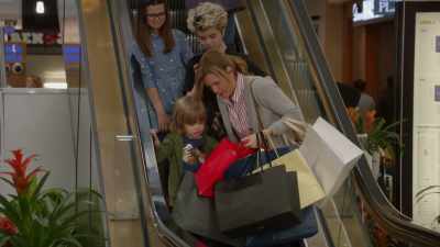 Watch your step.
[sighs] - 9-1-1