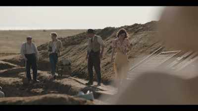 Watch your step there.
This could well be our chamber. - The Dig