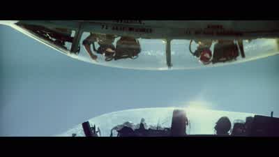 Watch the birdie. - Top Gun