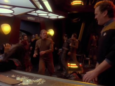 Watch the Romulan! - Star Trek: Deep Space Nine