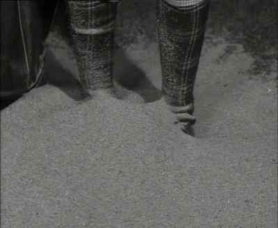 Watch the sand.
Watch the sand, Pop. - The Munsters