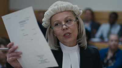 Watch the tape! I'm sat not clapping. - Quiz