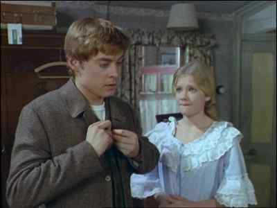 Watch this, sweetheart. - The Family Way