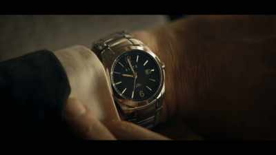 [watch ticking] - The Tourist