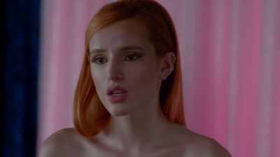 ♪ Water can't cool me ♪ - Famous in Love