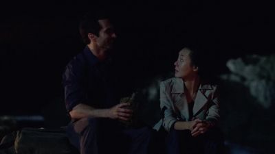 - Water?
- Do you have any alcohol? - Lost