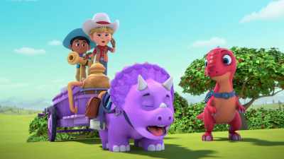Water! Get your ice cold water! - Dino Ranch