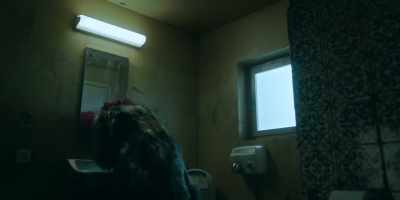 (WATER RUNNING) - Titans