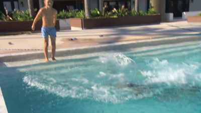 (water splashes) - Island of Bryan