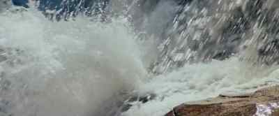 (water splashing) - Mad Dog Morgan