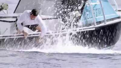[water splashing] - Deadliest Catch: Bloodline
