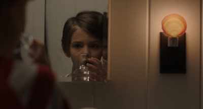[water splashing] - I Am the Pretty Thing That Lives in the House