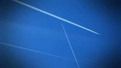 WATER VAPOR WITHIN THE EXHAUST FREEZES, - Strange Evidence