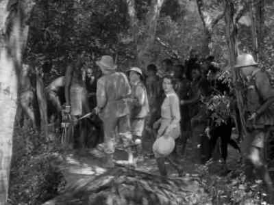 - Water yet?
- Water not yet, bwana. - Tarzan Escapes