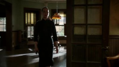 WATSON: Hey, Marcus called
a little while ago. - Elementary