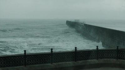 [waves splashing] - Vera