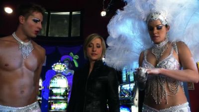 - Way to go all in, gorgeous.
- Back at you, hot stuff. - Smallville