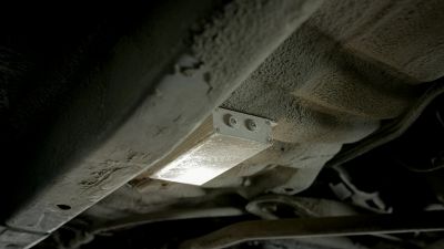 WAYLON: Fucking federal bug. - Bosch