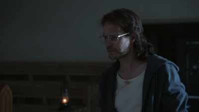 -[Wayne] 10 minutes, tops.
-[recorded honking playing] - Waco