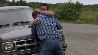 WAYNE: Hey! He's pulling hair,
he's pulling hair. - Letterkenny